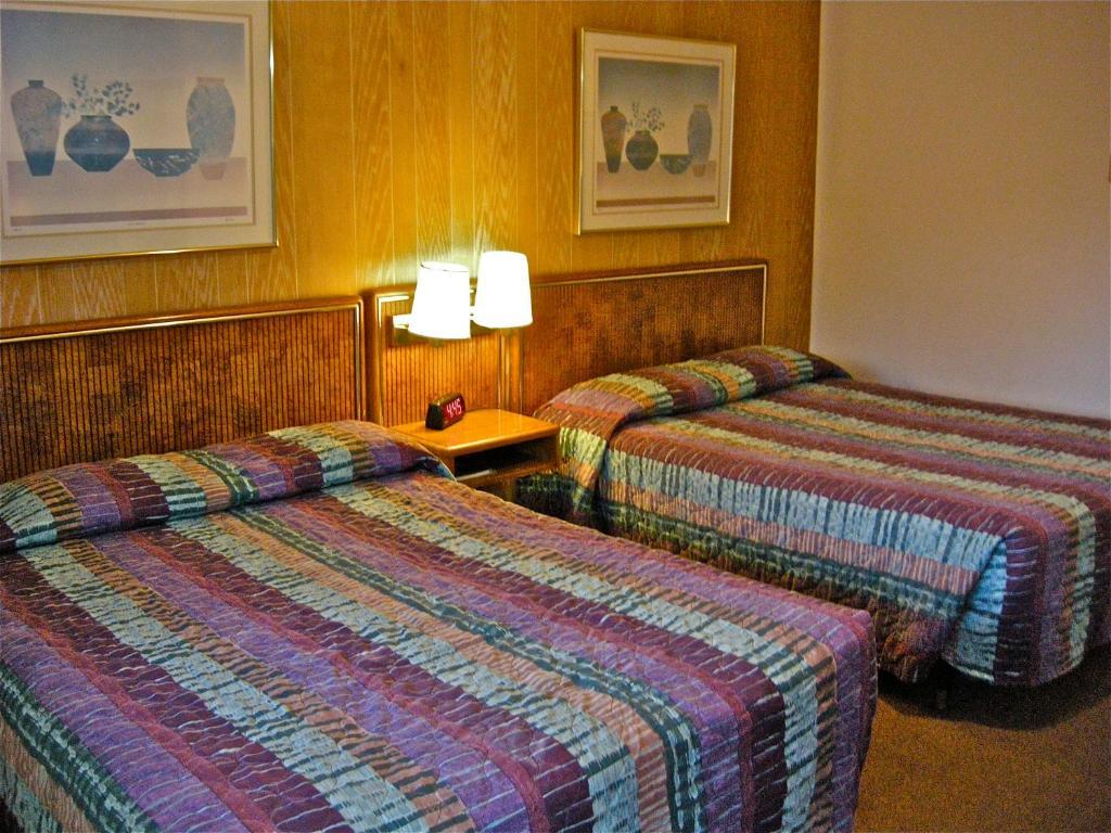 Motel 101 Gold Beach Habitación foto